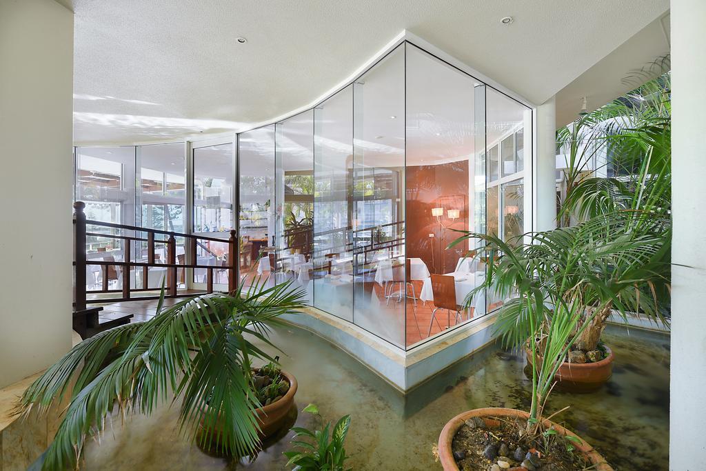 גולד קוסט The Atrium Resort מראה חיצוני תמונה