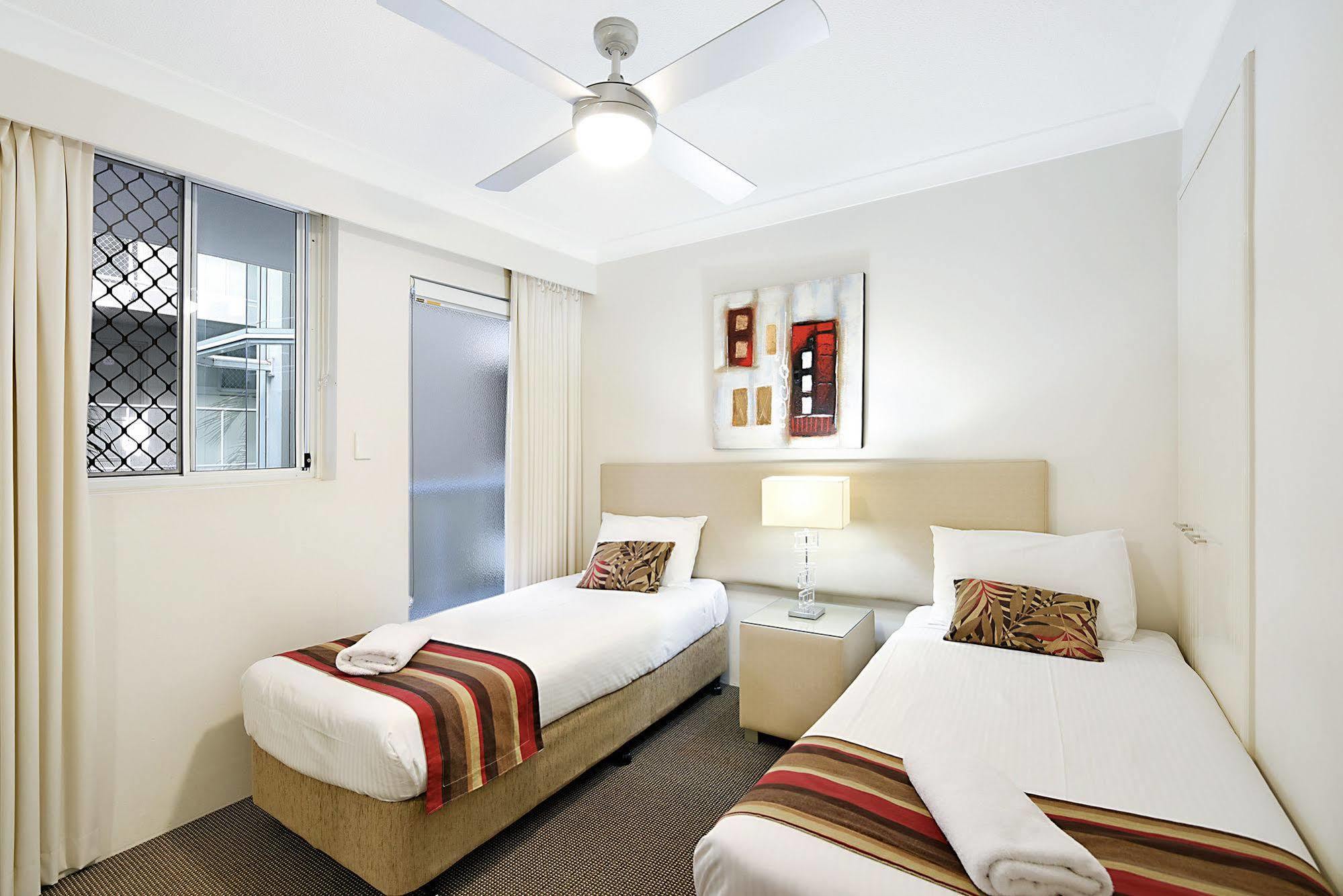 גולד קוסט The Atrium Resort מראה חיצוני תמונה
